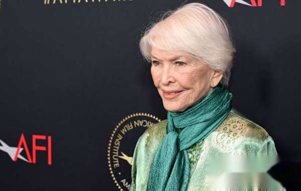 Celebrated Careers - Spotlight on Ellen Burstyn