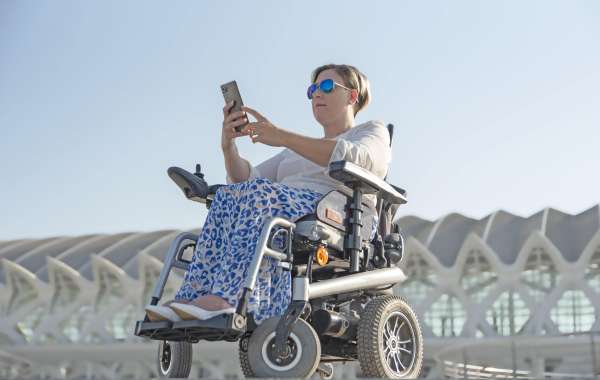 Guide To Mobility Scooters UK: The Intermediate Guide To Mobility Scooters UK